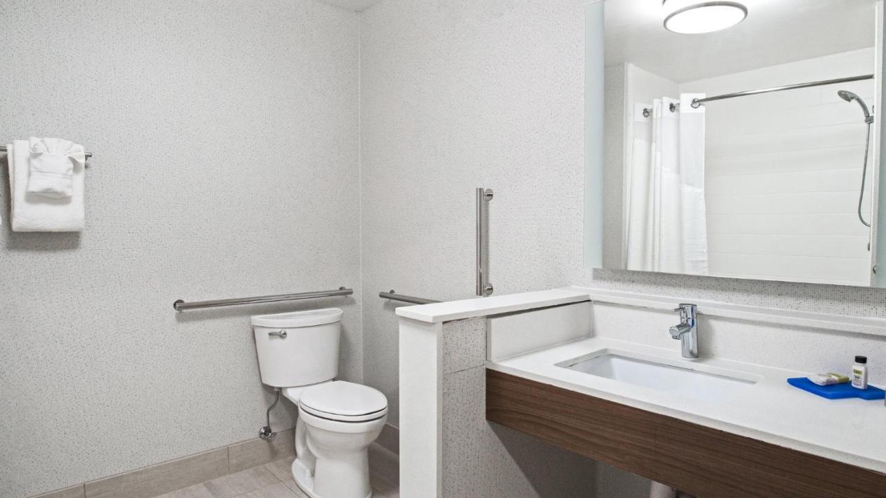 Holiday Inn Express & Suites Racine By Ihg מראה חיצוני תמונה