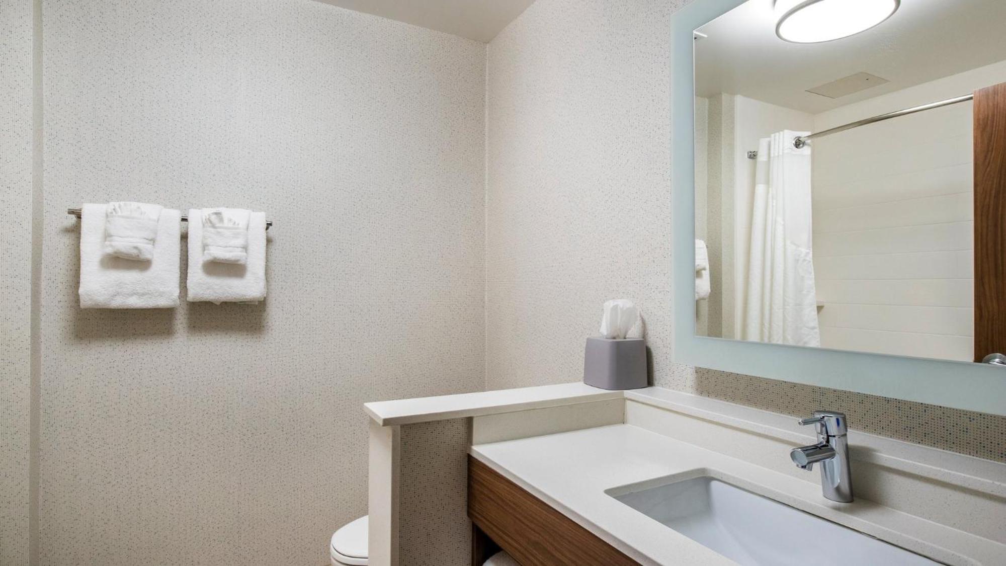 Holiday Inn Express & Suites Racine By Ihg מראה חיצוני תמונה