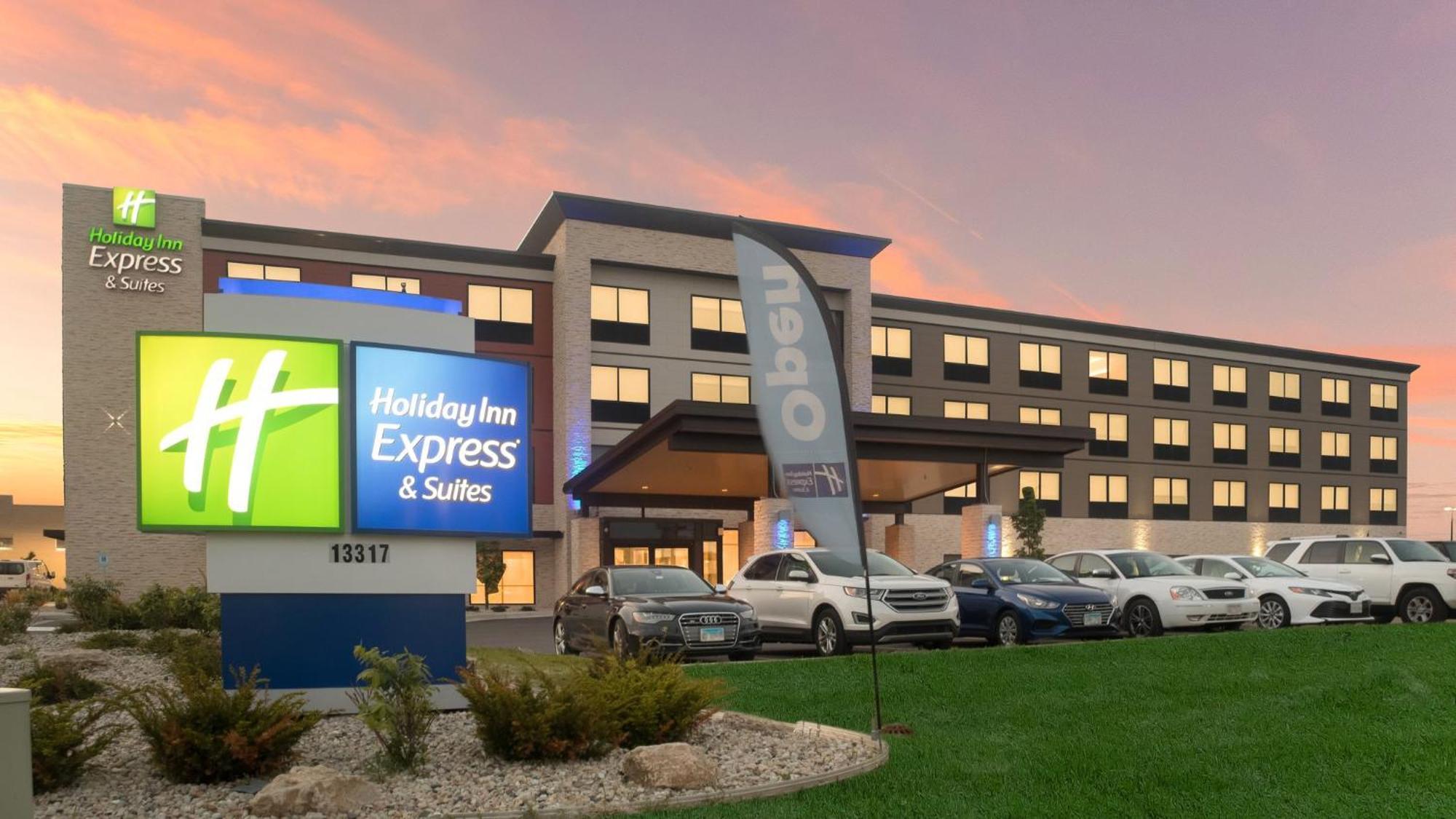 Holiday Inn Express & Suites Racine By Ihg מראה חיצוני תמונה