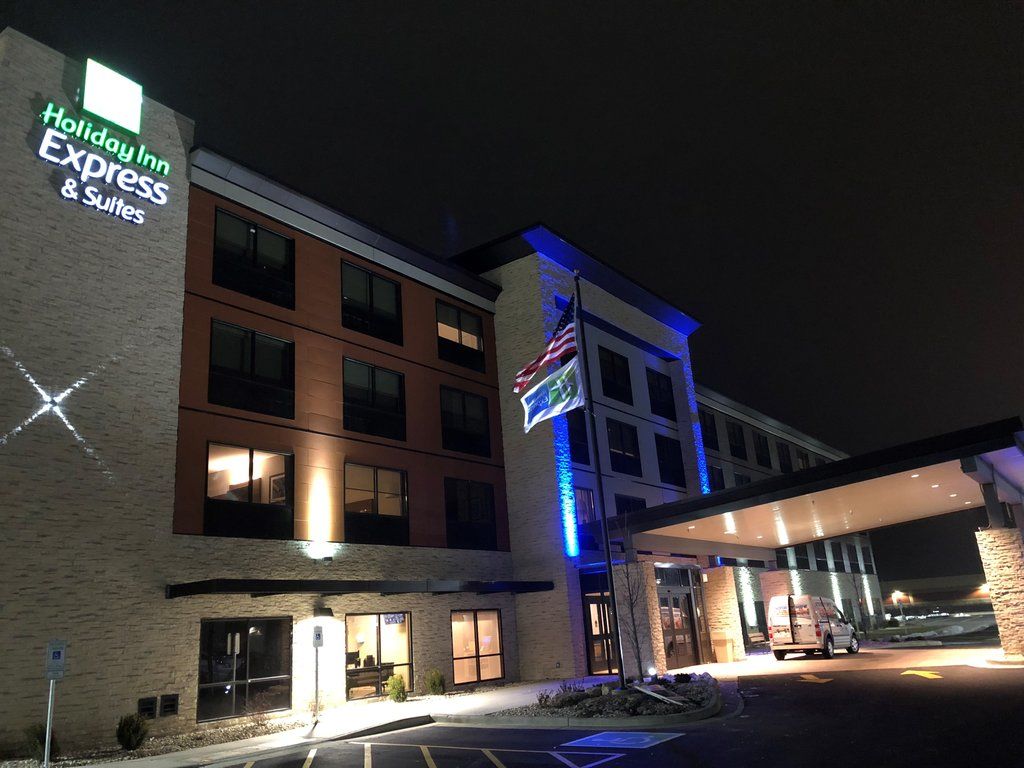 Holiday Inn Express & Suites Racine By Ihg מראה חיצוני תמונה